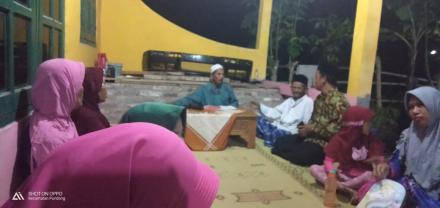 Yasinan ibu- ibu PKK di Panjang